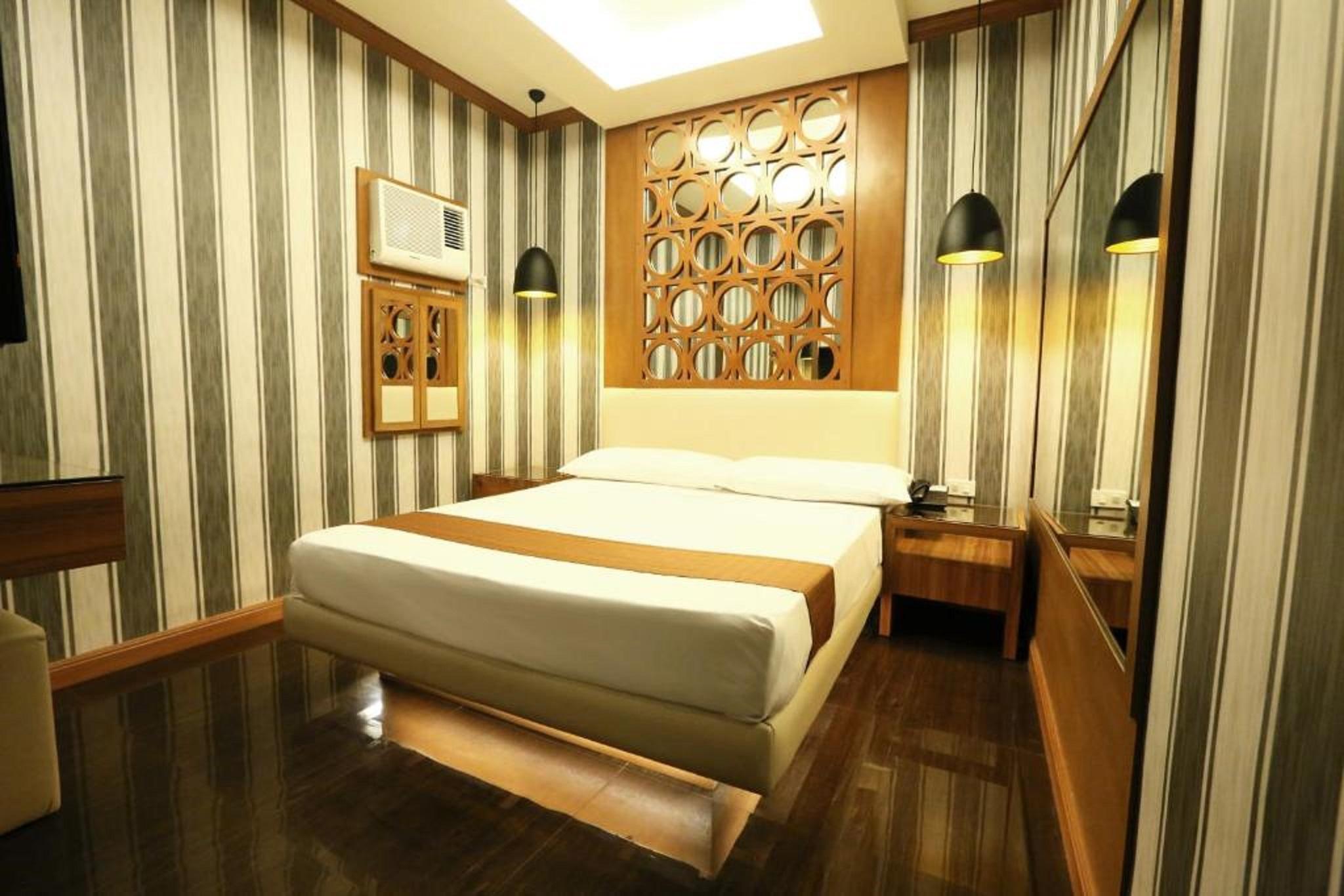 Hotel Ava Cuneta Pasay Exterior photo