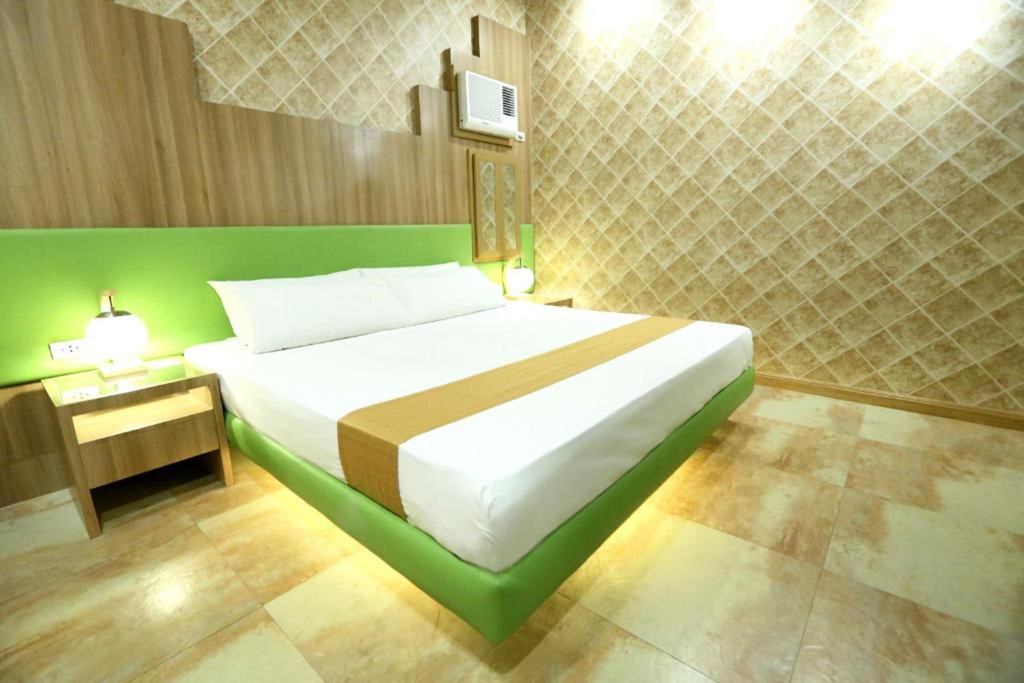 Hotel Ava Cuneta Pasay Exterior photo