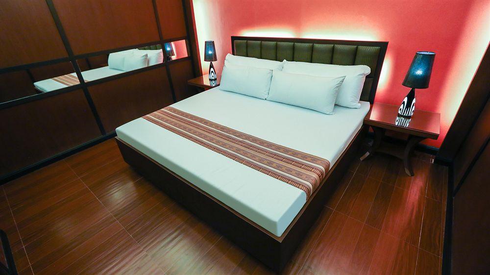 Hotel Ava Cuneta Pasay Exterior photo